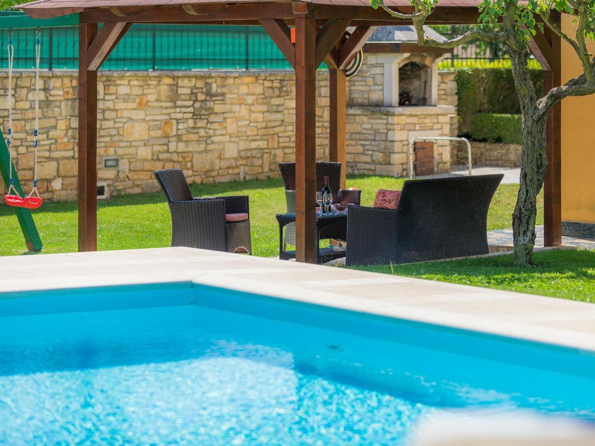 Holiday Home Nikolina Sveti Petar u Sumi Dış mekan fotoğraf